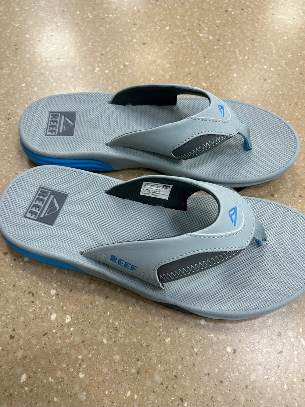 Reef Men’s Gray Casual Flip Flops Size: 9